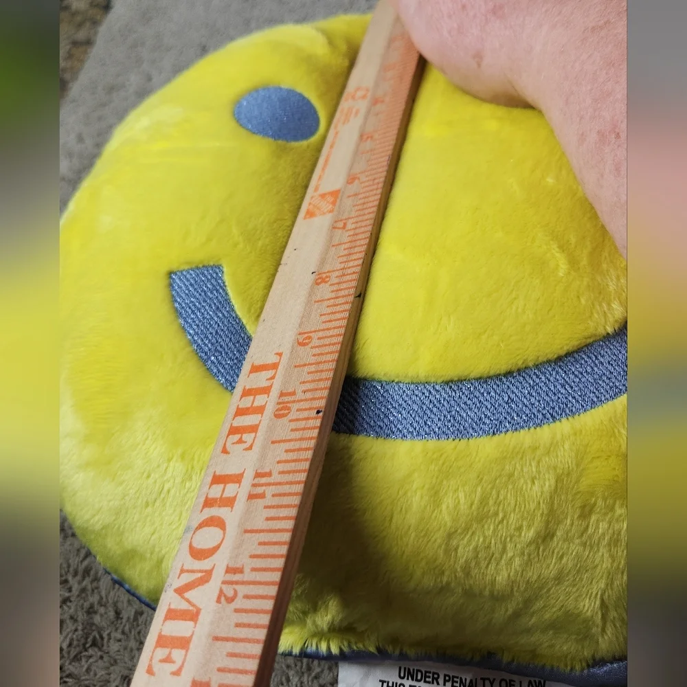 Room Essentials smiley chartreuse